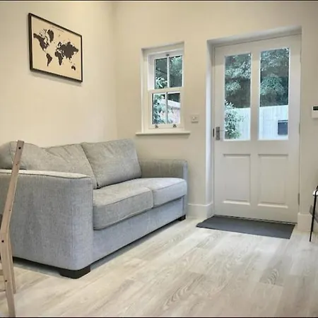 Moat View Free Parking, Central, Ev Plug Apartment York