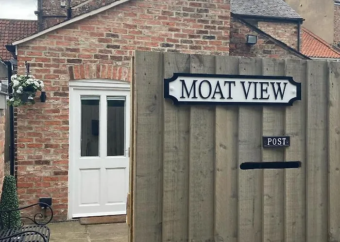 Moat View Free Parking, Central, Ev Plug Apartmán *