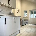 Moat View Free Parking, Central, Ev Plug Apartment